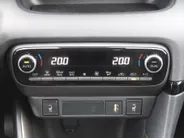 Mazda 2 Hybrid 1.5 Agile | Comfort pakket | 15' LM | Stoelverwarming | Apple Carplay / Android Auto |