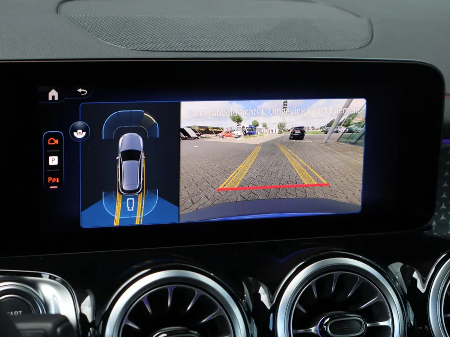 Mercedes-Benz EQB 250+ Business Solution AMG 7p. 71 kWh l Keyless l Achteruitrij camera l Stoelverwarming l Memory