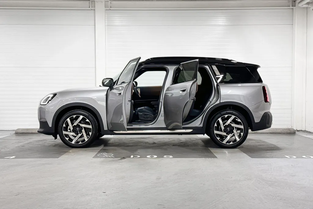 MINI Countryman C