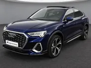 Audi Q3 Sportback 45TFSIe 245PK S Line Panoramadak · Trekhaak · Camera + Parkeersensoren · Apple/Android Car Play ·