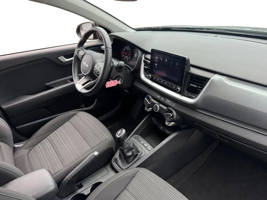 Kia Stonic 1.0T MHEV DynamicLine | Airco | Camera | Cruise Control | LM Velgen | Apple Carplay & Android Auto |