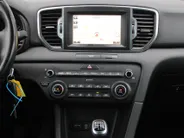 Kia Sportage 1.6 GDI First Edition | 17' LM | Navi | Airco | Cruise | Camera | PDC | Trekhaak |