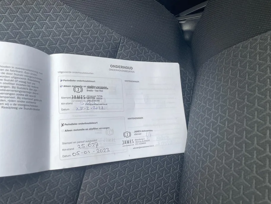 Suzuki Swift 1.2 Style Smart Hybrid | Navigatie| Climate Control| Stoel verwarming| Camera| Parkeersensoren| Multimedia systeem| Keyless start | Dealer onderhouden