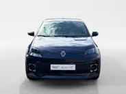 Renault 5 comfort range techno 52 kWh nu op voorraad met 1600,- korting , Pack Advanced Driving Assist , pack winter , Pack Harman Kardon premium sound , Apple Carplay/Android Auto , stoel en stuurverwarming , camera .