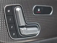Mercedes-Benz EQA 250 Business Solution Luxury 67 kWh l Stoelverwarming l Achteruitrij camera l Ambiente lichtpakket l Memory