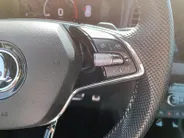 Škoda Karoq 1.5 TSI ACT Sportline Business | Apple Carplay/Android Auto | Elektrische achterklep | Airco (automatisch)