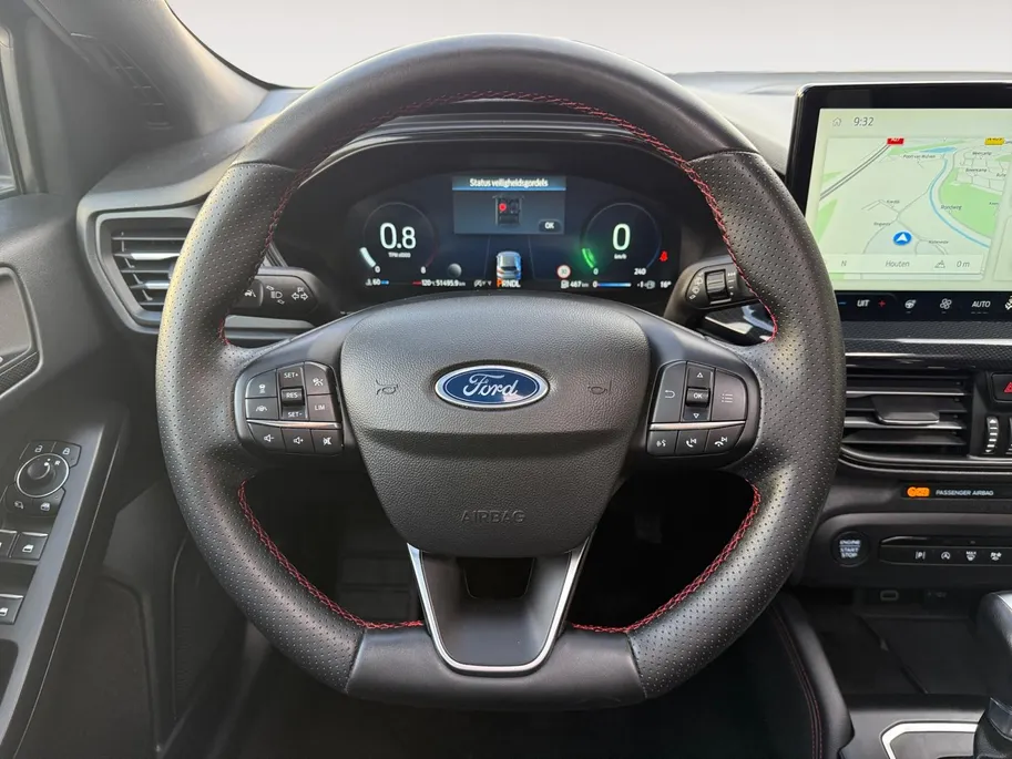Ford Focus Wagon 1.0 EcoBoost Hybrid ST Line X | Winter Pack | Driver Assistance Pack | Panormadak | Apple Carplay & Android Auto | Navigatiesysteem |