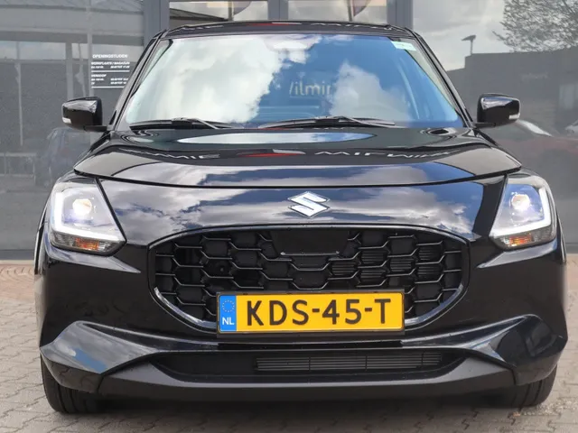 Suzuki Swift 1.2 Style Smart Hybrid