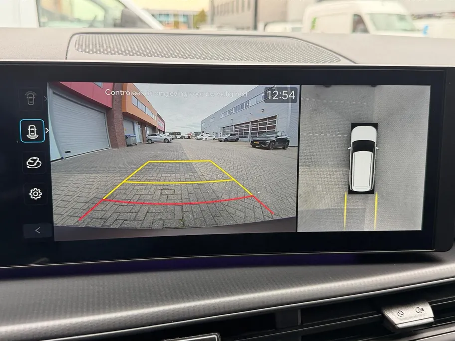 Hyundai Santa Fe 1.6 T-GDI PHEV Black Line 4WD 7-zitter 251PK | 62km WLTP elektrisch | Navigatie | Apple Carplay & Android Auto | Adaptive cruise control | Climate control | 360 camera | Stoelventilatie & verwarming | Stuurverwarming |