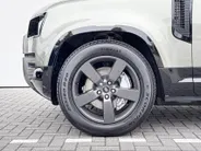 Land Rover Defender 110 2.0 P400e 110 X-Dynamic HSE