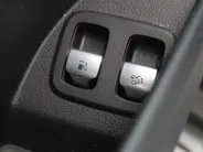 Mercedes-Benz GLC 300e 4MATIC AMG Line | 360 Camera | Schuifdak | Cruise adapt. | 20' LM | HUD | Treeplanken | Dodehoek detectie | Stoelverwarming + geheugen | BTW auto |