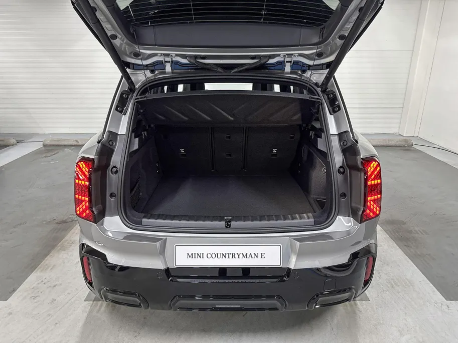MINI Countryman Electric E John Cooper Works M