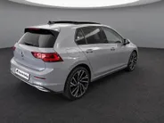 Volkswagen Golf 1.4 eHybrid 245pk DSG GTE · Panoramadak · Camera · Head-Up Display · Inklap. Trekhaak · Apple/Android Car Play · Parkeerassistent · Garantie t/m 19-12-2026 of 100.000km