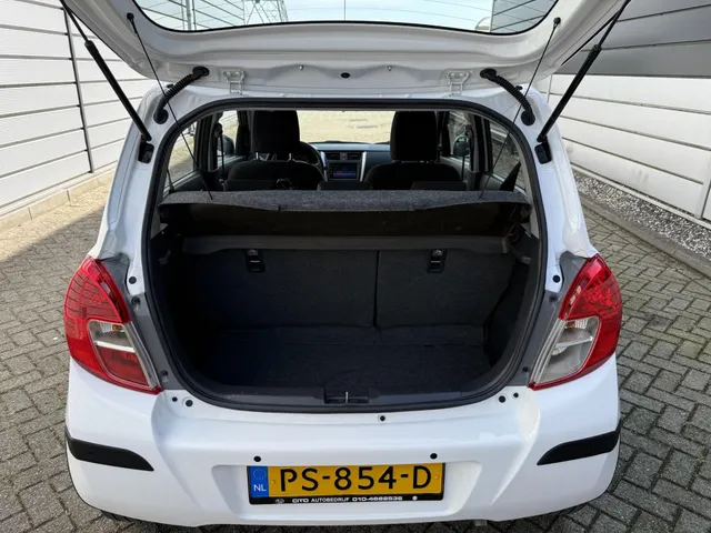 Suzuki Celerio 1.0 Dynamic | GT Plus pakket | Parkeersensoren | 1ste eigenaar | Dealer onderhouden |