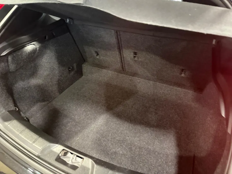 Volvo V40 1.5 T3 Polar+ Sport *Panorama*Aut.*Navi+Camera*Harman/Kardon*Stoel Verw.*Sportieve Auto!