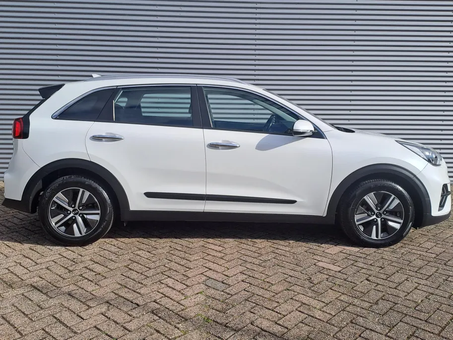 Kia Niro 1.6 GDi Hybrid DynamicLine AUTOMAAT | GROOT scherm | Navigatie | Camera | Adaptieve Cruise | Climate | Apple Carplay/Android Auto