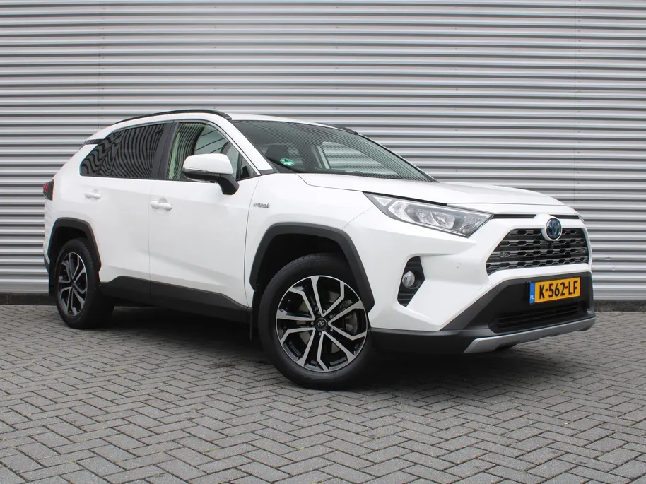 Toyota RAV4 2.5 Hybrid AWD Dynamic | 18' LM | Trekhaak | Camera binnenspiegel | 360 Camera | Cruise adapt. | Dodehoek detectie | Elek. achterklep | LM winterset |
