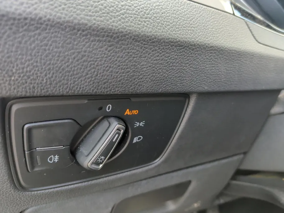 Volkswagen Passat Variant 1.4 TSI PHEV GTE Business | Top staat! | Trekhaak | Clima | NU Rijklaarprijs! Incl.12 Maanden, APK, Onderhoudsbeurt etc! Premiumpakket gratis!