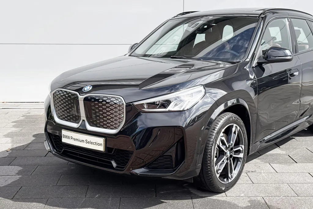 BMW iX1 xDrive30 67 kWh M Sport Edition