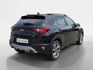 Kia Stonic 1.0 T-GDi MHEV GT-PlusLine Meest luxe uitvoering | 1e Eigenaar | Panorama dak | Dealer onderhouden | Cruise Control Adaptief | Carplay | Metallic lak | Fabrieksgarantie t/m 10-5-2030 + 3x 1 jaar* | NAP