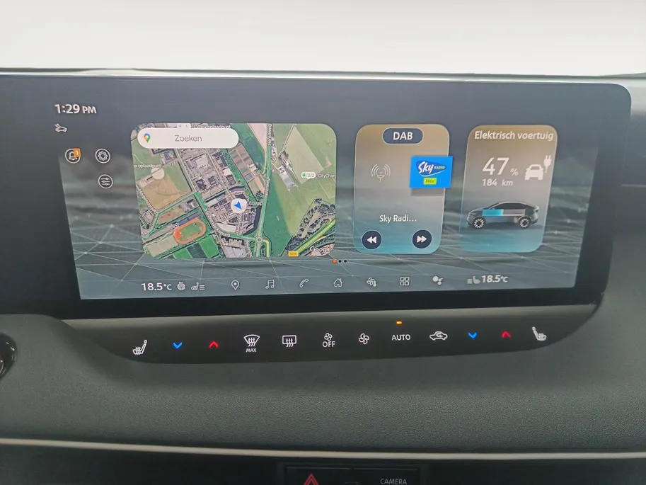 Nissan Leaf Evolve 52 kWh | WLTP 445km | Apple carplay & Android auto | 19inch LM Wielen | Climate contole | Glazen dak | V2L | Electrisch verstelbare stoelen| Bose audio | Head-up display |