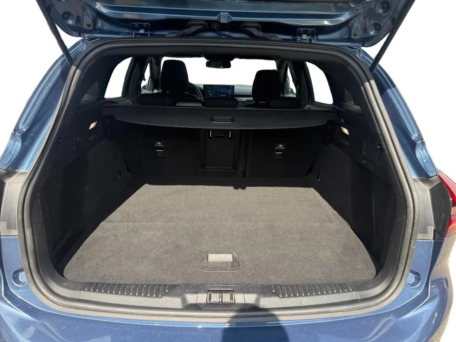 Ford Focus Wagon St-Line X | Schuif-kanteldak | Adapt. Cruise Control | Winterpack | Achteruitrijcamera | Apple Carplay/ Android Auto | | B&O premium audio | 12 maanden garantie