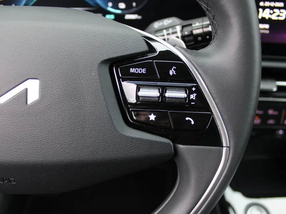 Kia Niro 1.6 GDi Hybrid DynamicLine | BTW Auto | Camera | Cruise adapt. | Clima | 16' LM | Navi | Keyless | Apple Carplay/Android Auto |