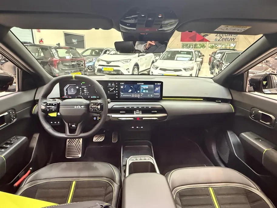 Kia EV4 GT AWD 81.4 kWh NIEUW IN SHOWROOM | HOTHATCHBACK | 292PK | UNIEK IN NEDERLAND