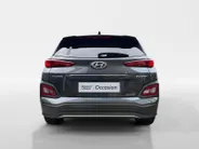 Hyundai Kona EV Fashion 64 kWh | Zeer nette auto | 100 % SOH | Stoelverwarming | Navigatie | Apple CarPlay & Android Auto | Achteruitrijcamera | Dealer onderhouden |