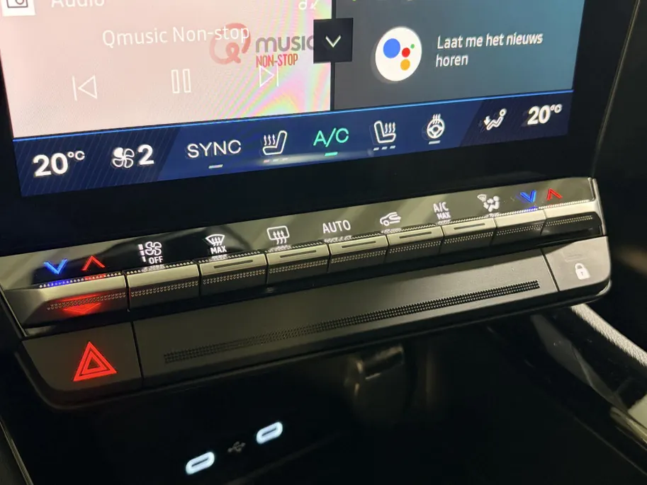 Renault Austral 200PK E-Tech Full Hybrid Esprit Alpine Automaat | Stoelverwarming | Camera | Parkeersensoren | Apple CarPlay/Android Auto | Adaptive Cruise Control | Lichtmetalen Velgen | Licht & Regen Sensor | Full LED |
