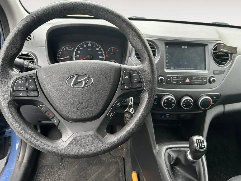 Hyundai i10 1.0i Comfort Zeer weinig km! NU RIJKLAARPRIJS incl. 12 maanden garantie!