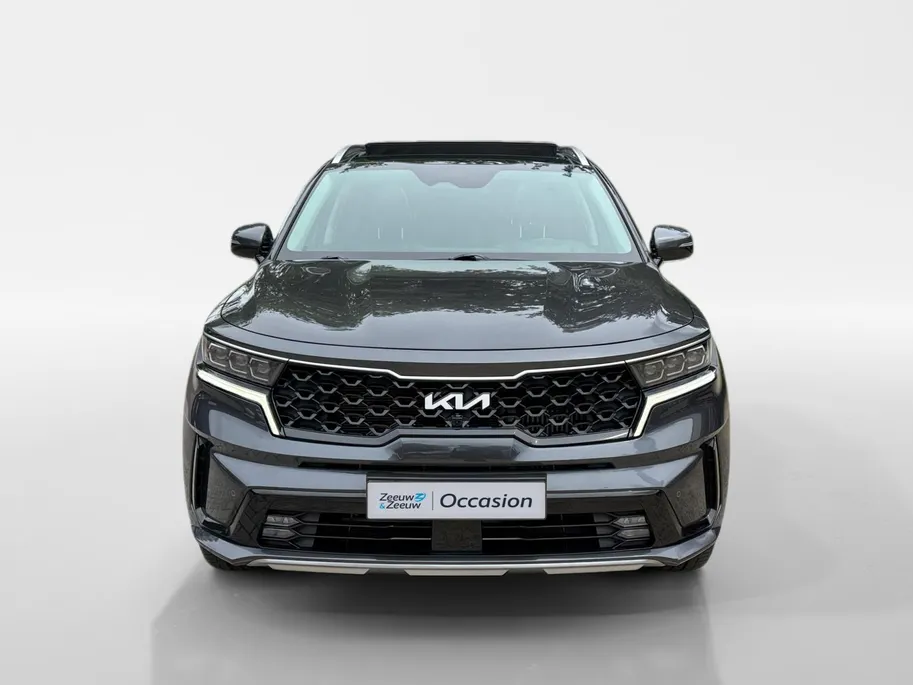 Kia Sorento 1.6 T-GDI Plug-in Hybrid 4WD Edition 7p. | Dealer onderhouden | Trekhaak | Apple Carplay / Android Auto | Navigatiesysteem | Elektrisch Schuif / Kanteldak | Head-up Display |  Elektrisch Verstelbare Voorstoelen | Bestuurdersstoel Met geheugen | Stoelverwa