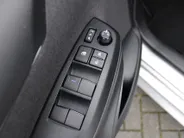 Mazda 2 Hybrid 1.5 Agile | Airco | Cruise | Stoelverwarming | 15' LM | Comfort & Safety pakket |