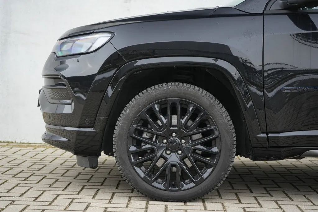 Jeep Compass 4xe 240 PK Hybrid S | Leder | Navi | Winter | Camera | 19'