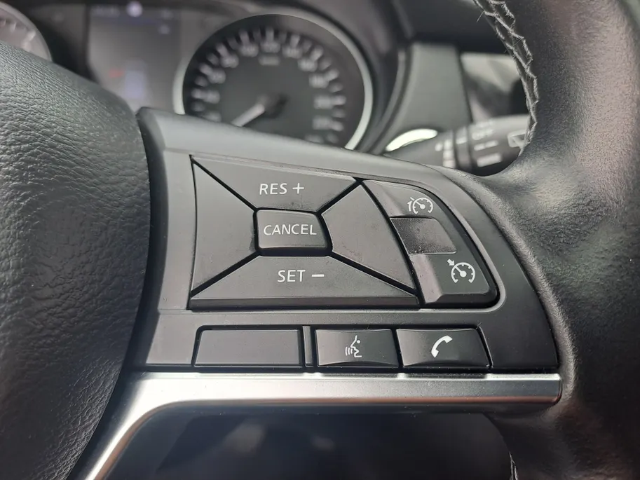 Nissan QASHQAI 1.3 DIG-T Design Edition | Automaat | Trekhaak | Pano Dak | Navi | Cruise | Camera | Apple Carplay/Android Auto | Stoel verrw.