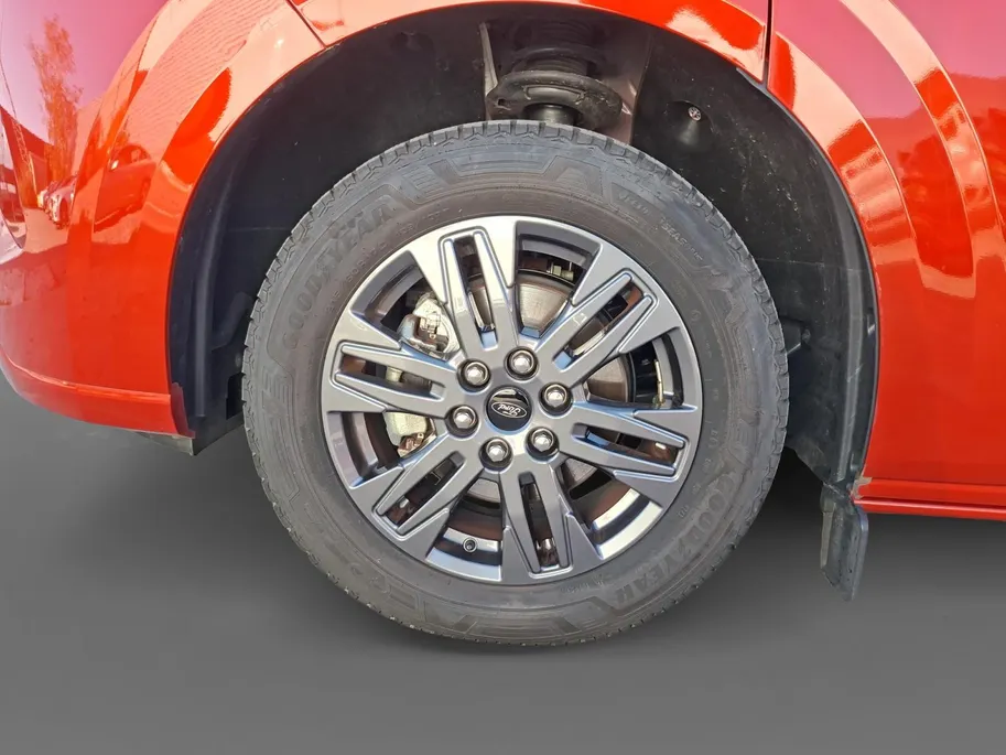 Ford E-Transit Custom 320 L1H1 Limited 65 kWh | 136 pk | DEMO | Dubbele schuifdeur | Pro Power Onboard | B&O | 17inch velgen