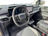 Ford E-Transit Courier Limited 46 kWh | Nieuw te bestellen | Prijs Exclusief BTW - Incl. Kosten Rijklaarmaken | Automaat | Trekhaak | Navigatiesysteem | Adaptieve Cruise Control | Dodehoek detectie