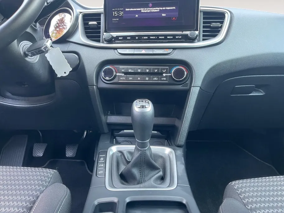 Kia Ceed 1.0 T-GDi DynamicLine | Navi | Clima | Camera | Lane Assist | Apple Carplay | Android Auto