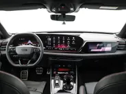Audi A5 Avant 2.0 367pk S-tronic e-hybrid quattro S edition · 360 Camera · Wegklapbare Trekhaak · Bang & Olufsen Audio · Bijrijder Display · Zwart Optiek · 19'' Inch · Garantie t/m 26-07-2030 of 100.000