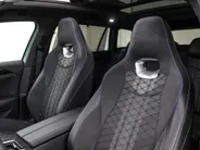 Volkswagen Passat Variant 1.5 eTSI 272pk DSG R-Line Edition · Panoramadak · Camera · Inklap. Trekhaak · Harman Kardon Sound · Head-Up Display · Massagefunctie · Garantie t/m 13-03-2030 of 100.000km
