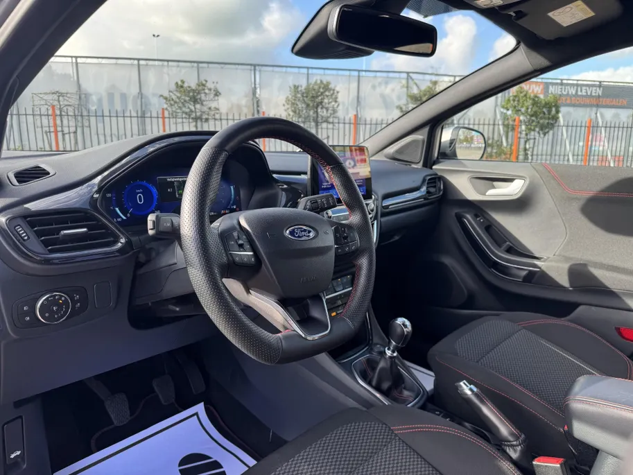 Ford Puma 1.0 EcoBoost Hybrid 125 pk ST-Line Navigatie - Apple Carplay/ Android Auto - Winter Pack - Achteruitrijcamera