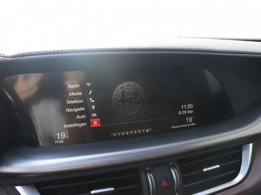 Alfa Romeo Stelvio 2.0 Turbo 280 PK AWD B-Tech | Veloce | Pano | Driver | 20'