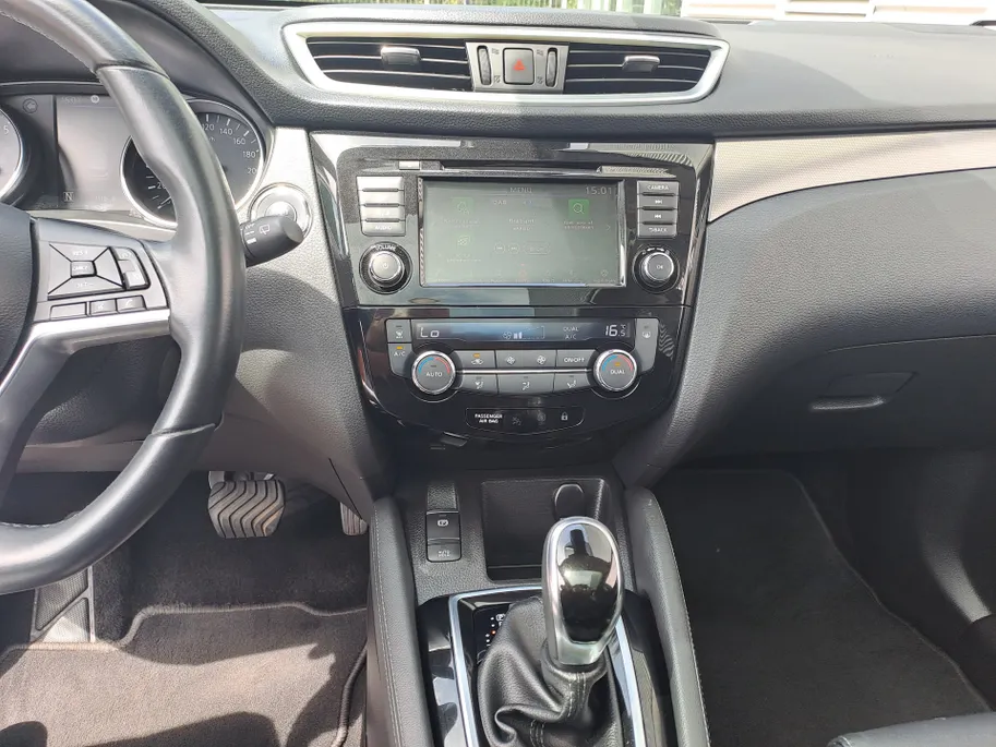 Nissan QASHQAI 1.3 DIG-T Premium Edition | Cruise control | Navi |  DAB | Apple Carplay/Android Auto | 360 Camera | Panorama Dak | Automaat | Leer |  Keyless entry | Keyless start