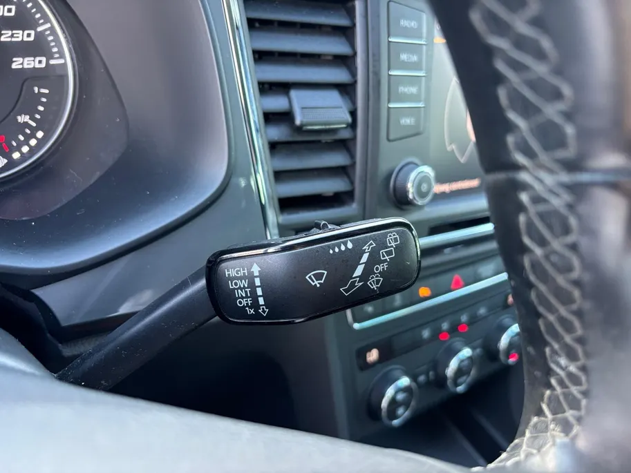 SEAT Ateca 1.0 EcoTSI Limited Edition | Trekhaak | Achteruitrijcamera | Apple Carplay/Android Auto | Cruise Control | Climate Control | 12 maanden garantie |