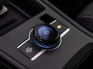 Volkswagen T-Roc Life First Edition 1.5 eTSI 116 PK 7 versn. DSG · Comfort pakket · Achteruitrijcamera ·