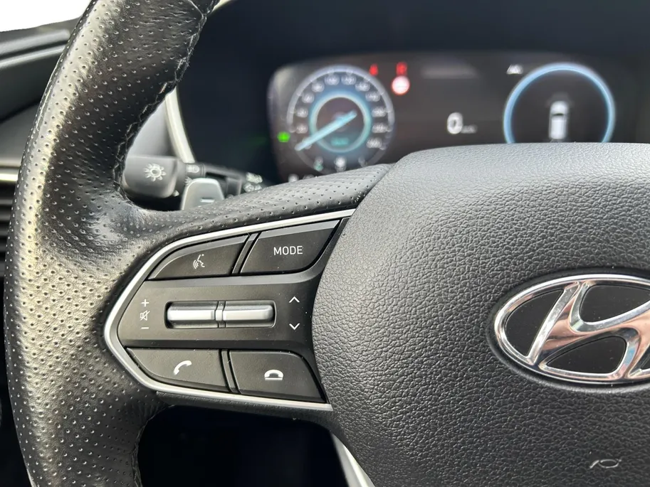 Hyundai Santa Fe 1.6 T-GDI PHEV Premium Sky 7p. | Schuif- kanteldak | Navi | Camera | Stoelverkoeling en verwarming