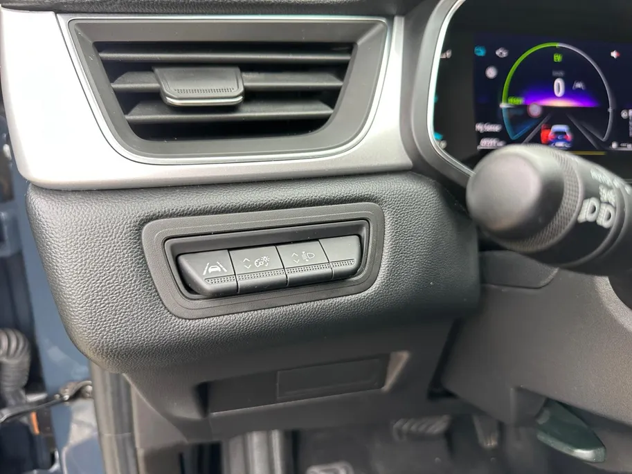 Renault Captur 1.6 E-Tech Hybrid 145 Techno | Automaat | Camera | Parkeersensoren | Cruise- & Climate Control | Apple Carplay & Android Auto | 12 Maanden BOVAG Garantie