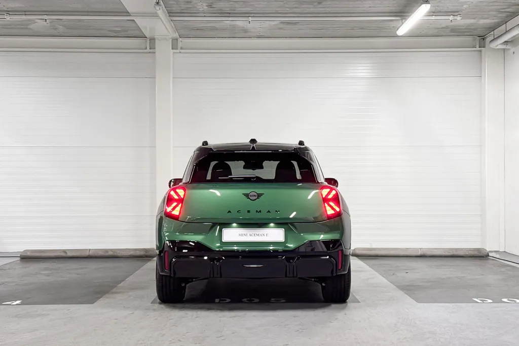 MINI Aceman E John Cooper Works L