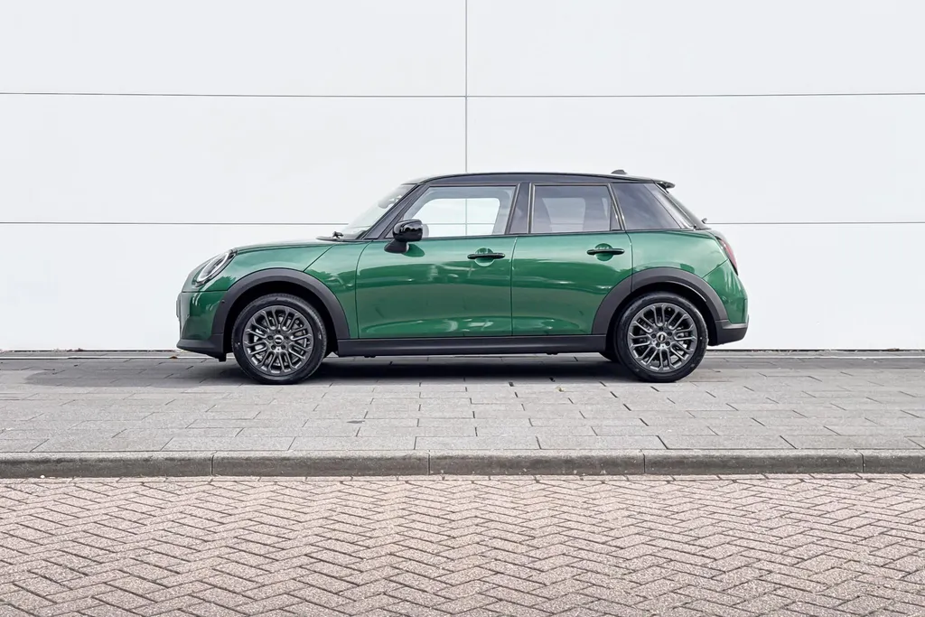 MINI Cooper 5-deurs 1.5 Cooper C Classic S