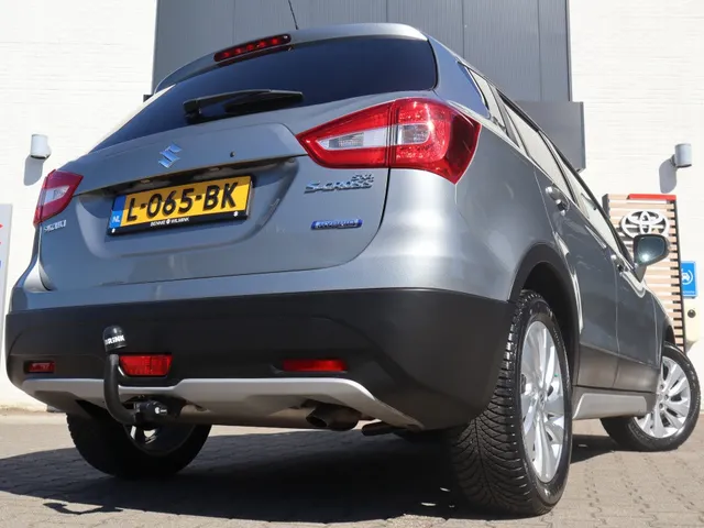 Suzuki S-Cross 1.4 BoosterJet Select Hybrid Trekhaak | AllSeasons | Adapt. Crui